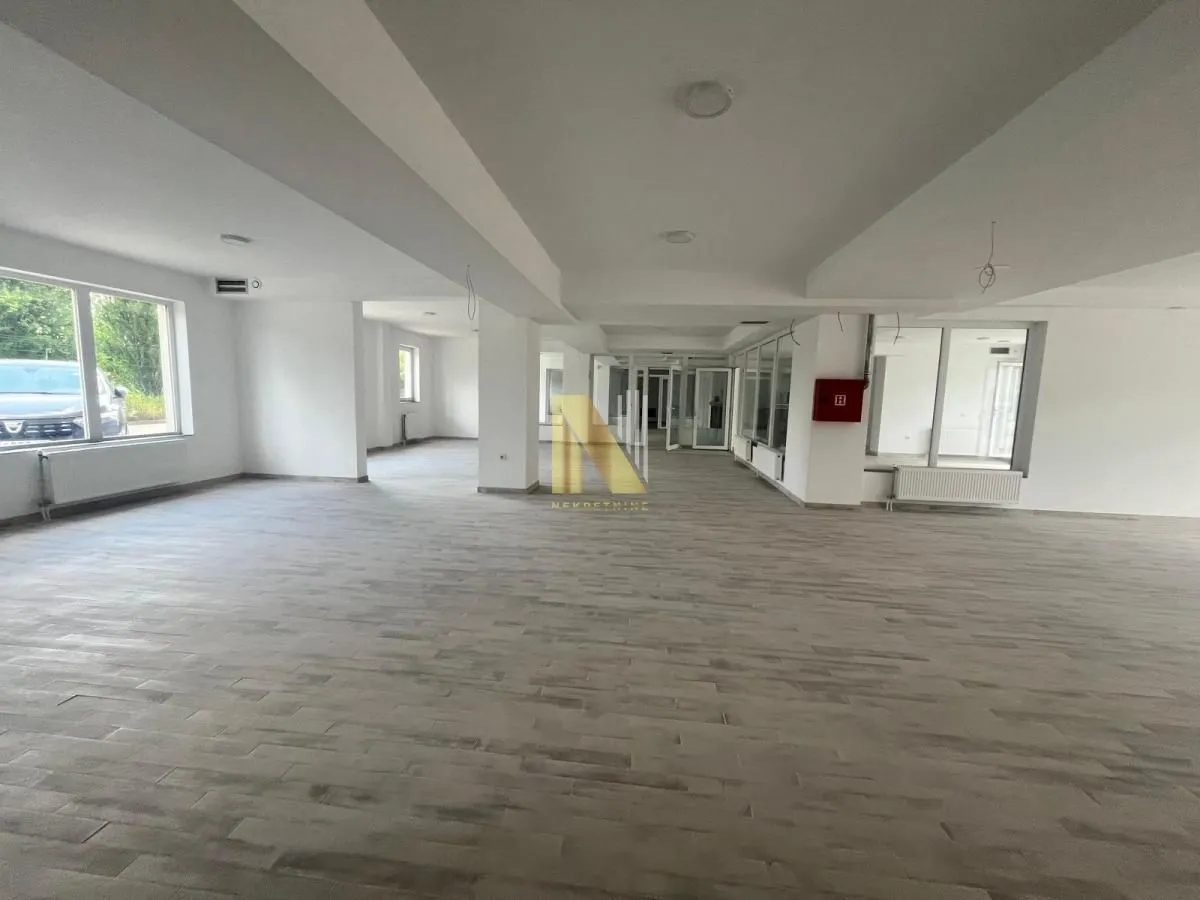 Sale, office space, 304m², Nova Pazova, Stara Pazova