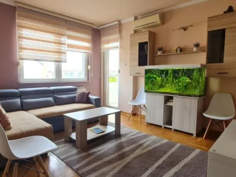 Prodaja, trosoban stan, 69m², Bulevar Evrope, Novi Sad Sve Podlokacije