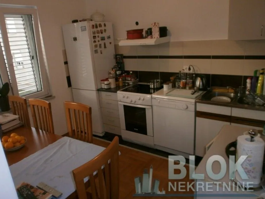 Prodaja, trosoban stan, 80m², Dalmatinska ulica, Podgorica