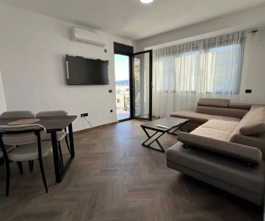Rent, two bedroom apartment, 85m², Šušanj, Bar
