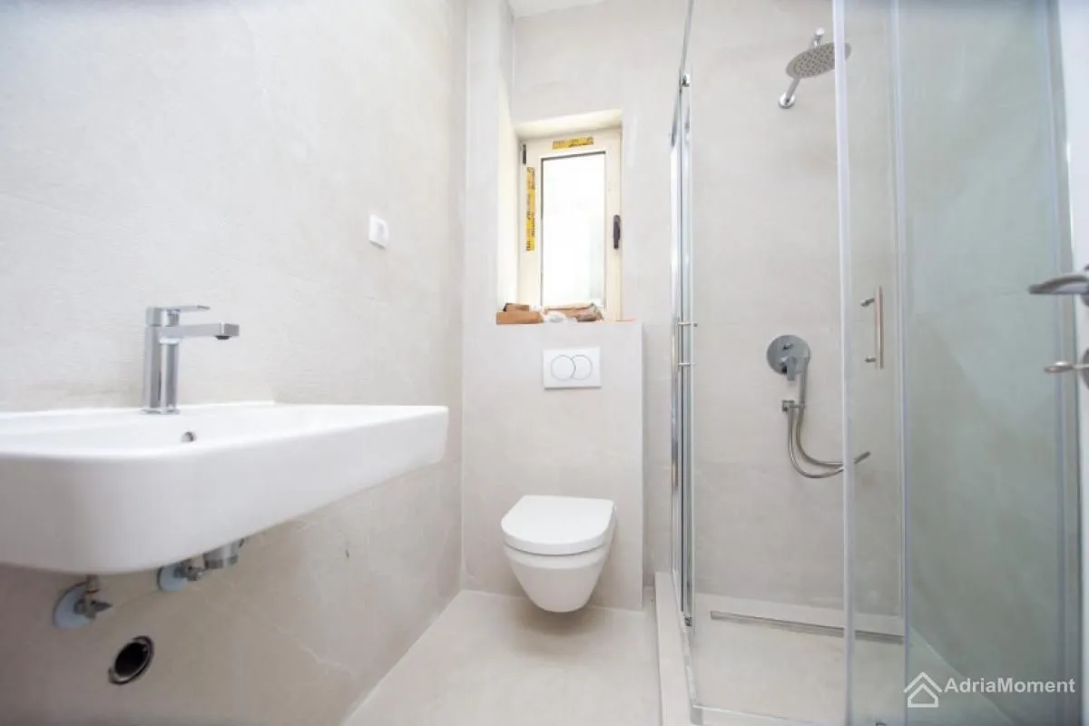 Prodaja, jednosoban stan, 55m², Stoliv, Kotor