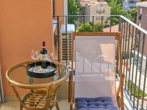 Rent, two bedroom apartment, 70m², Centar, Tivat - image 11