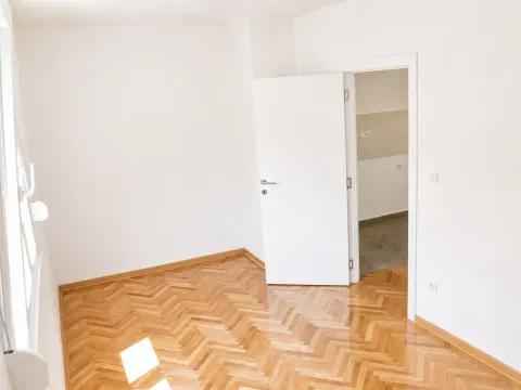 Prodaja, dvosoban stan, 55m², Karaburma, Palilula Sve Podlokacije - image 4