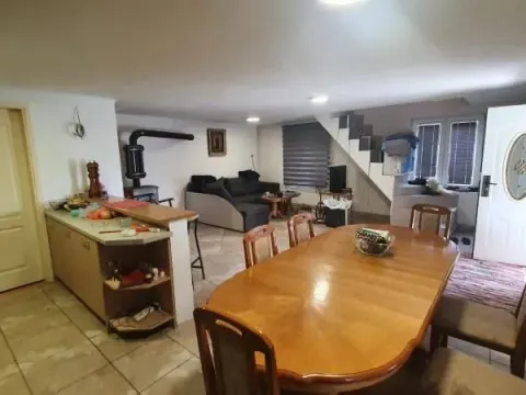 Prodaja, kuća, 168m², Kamenjar, Novi Sad Sve Podlokacije - image 2