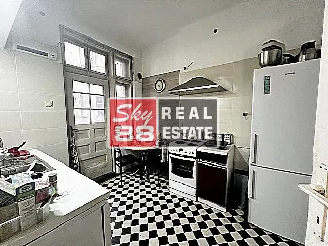 Sale, four bedroom apartment, 92m², Stari Grad, Beograd