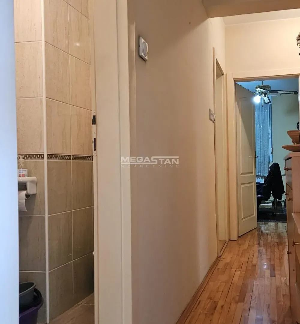 Sale, three bedroom apartment, 69m², Karaburma, Palilula Sve Podlokacije