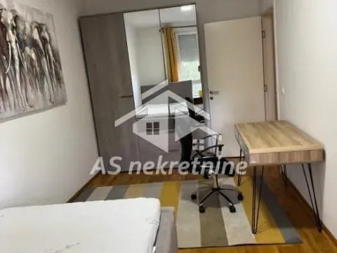 Izdavanje, trosoban stan, 73m², Gradska Bolnica, Zvezdara Sve Podlokacije - image 13