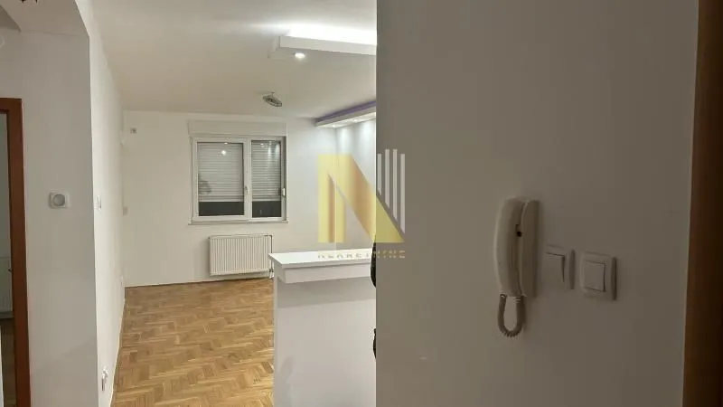 Prodaja, dvosoban stan, 54m², Nova Detelinara, Novi Sad Sve Podlokacije