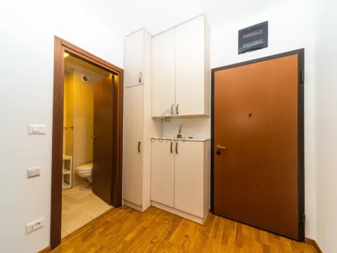 Izdavanje, jednosoban stan, 51m², City Kvart, Podgorica - image 11