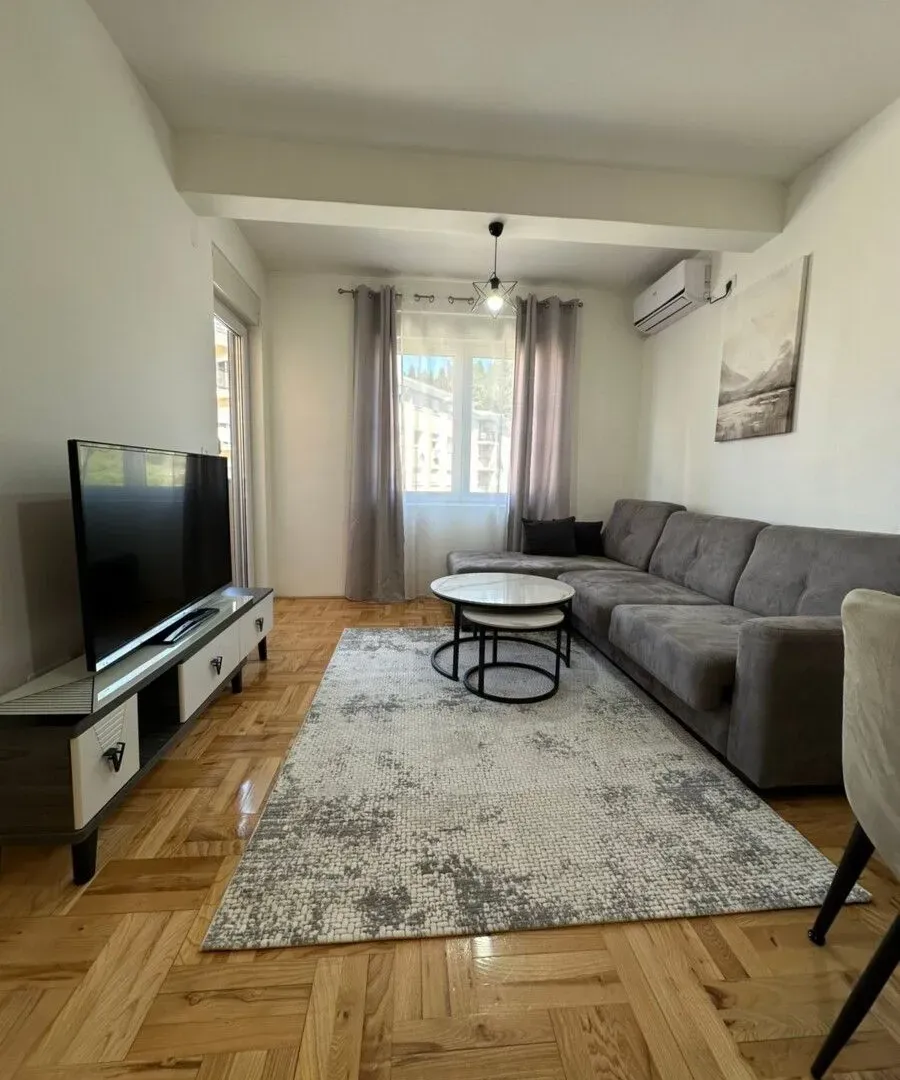 Izdavanje, jednosoban stan, 40m², Ljubović, Podgorica