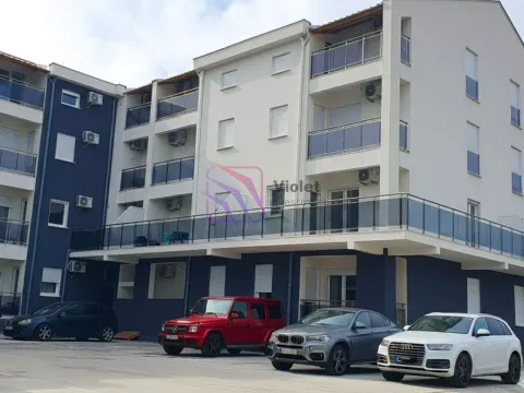 Izdavanje, jednosoban stan, 43m², Zagorič, Podgorica - image 1