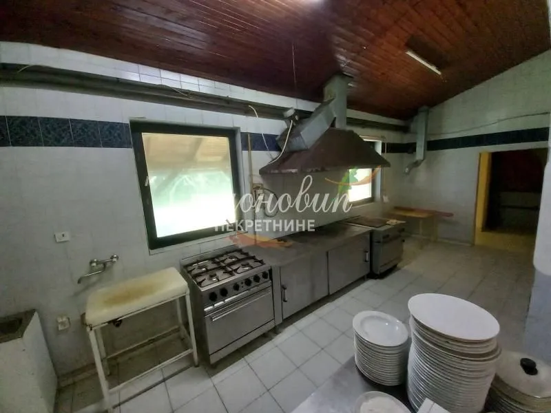 Izdavanje, ugostiteljski objekat, 1094m², Horgoš, Kanjiža