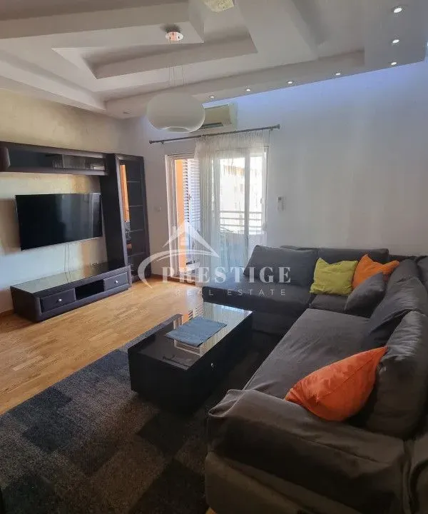 Izdavanje, dvosoban stan, 68m², City Kvart, Podgorica