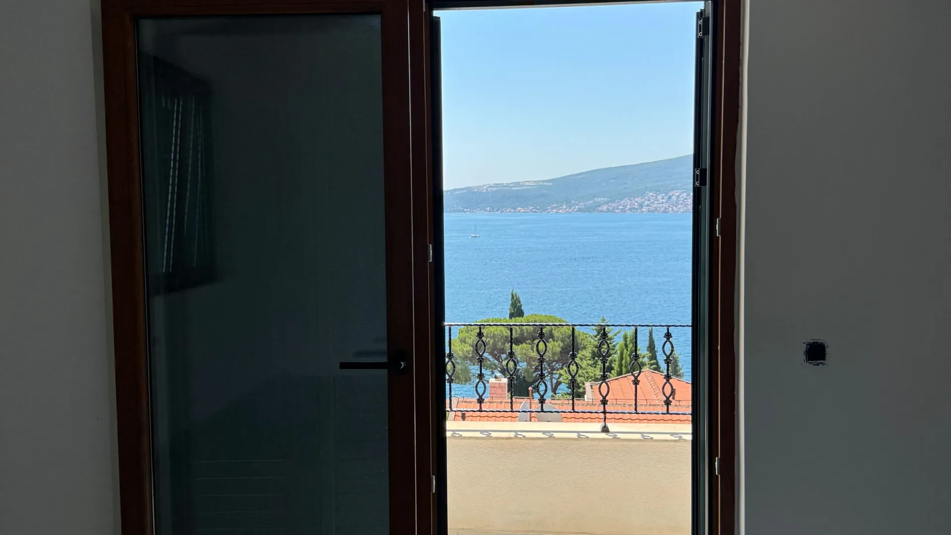 Prodaja, trosoban stan, 105m², Bijela, Herceg Novi