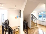 Izdavanje, kuća, 417m², Voždovac Sve Podlokacije, Beograd - image 4