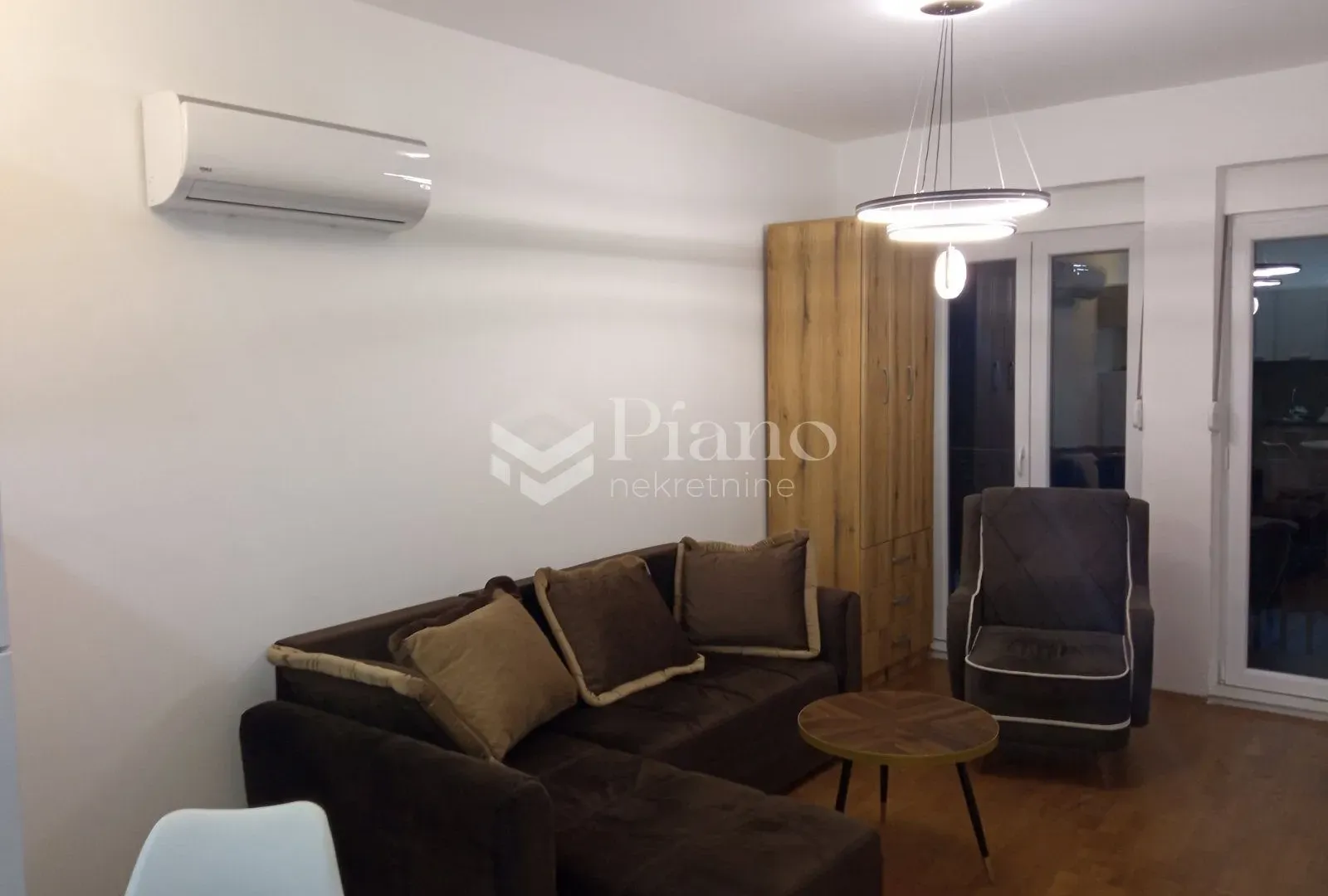 Izdavanje, stan, 30m², Podgorica, Crna Gora