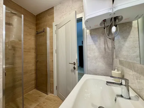 Stan-na-dan, jednosoban stan, 50m², Centar, Bar - image 10