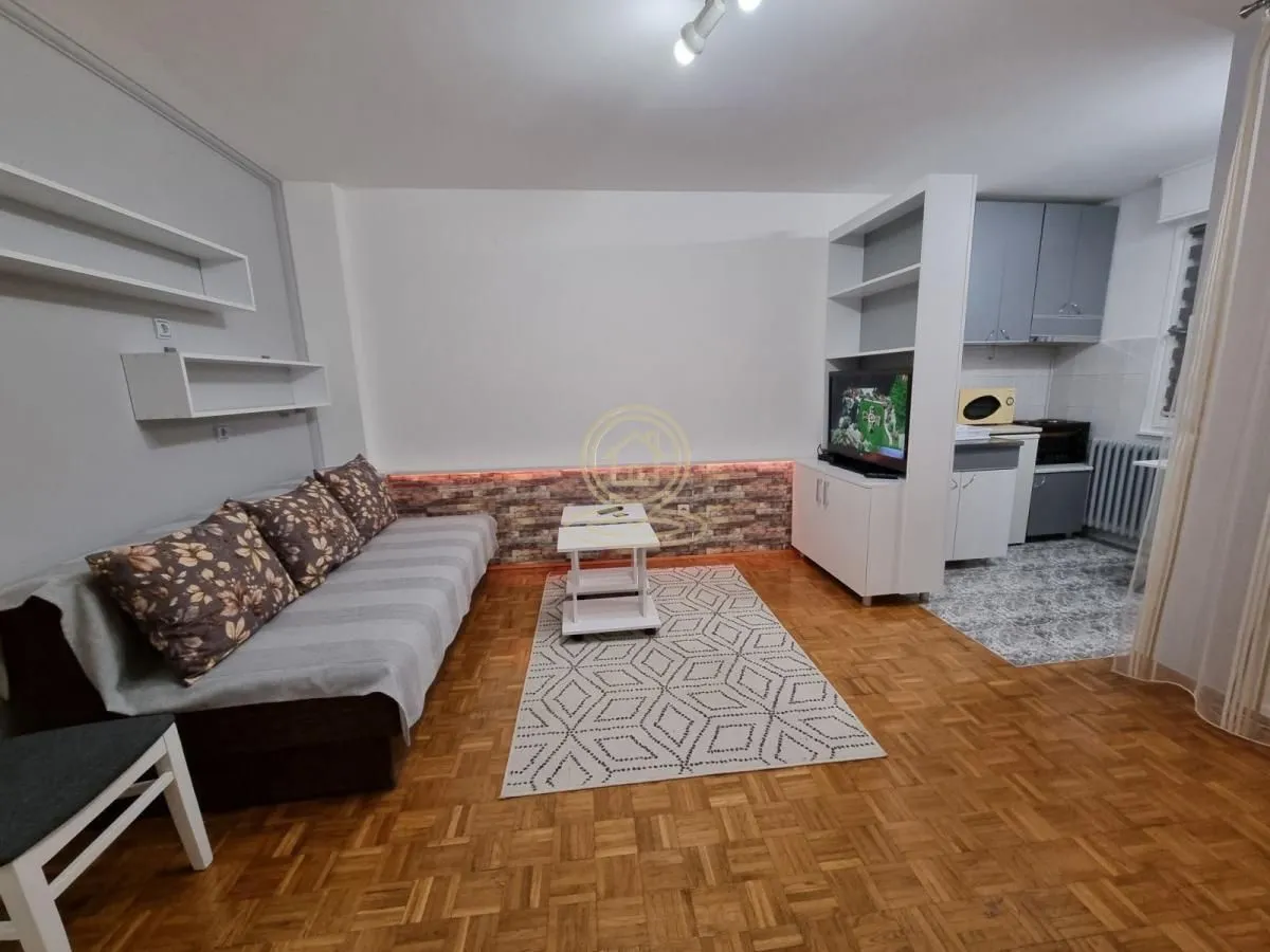 Izdavanje, jednosoban stan, 28m², Liman 4, Novi Sad Sve Podlokacije