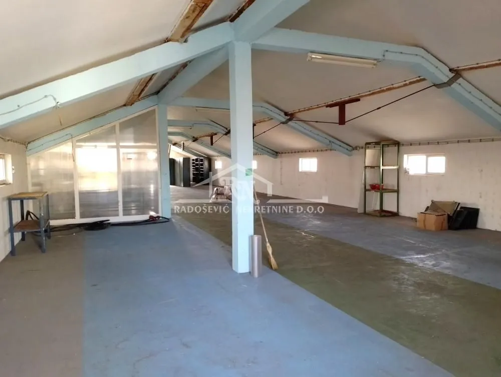Rent, office space, 1019m², Šimanovci, Pećinci