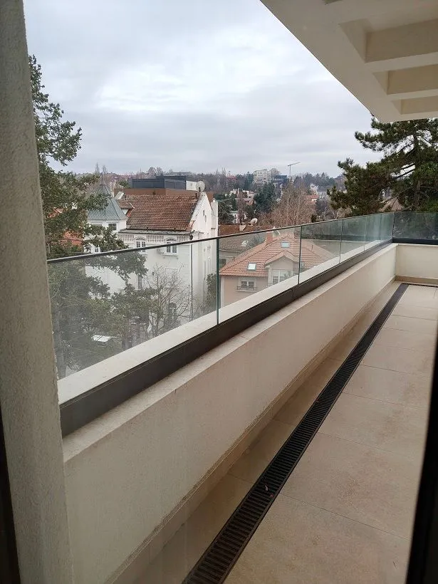 Prodaja, četvorosoban stan, 117m², Autokomanda, Voždovac Sve Podlokacije
