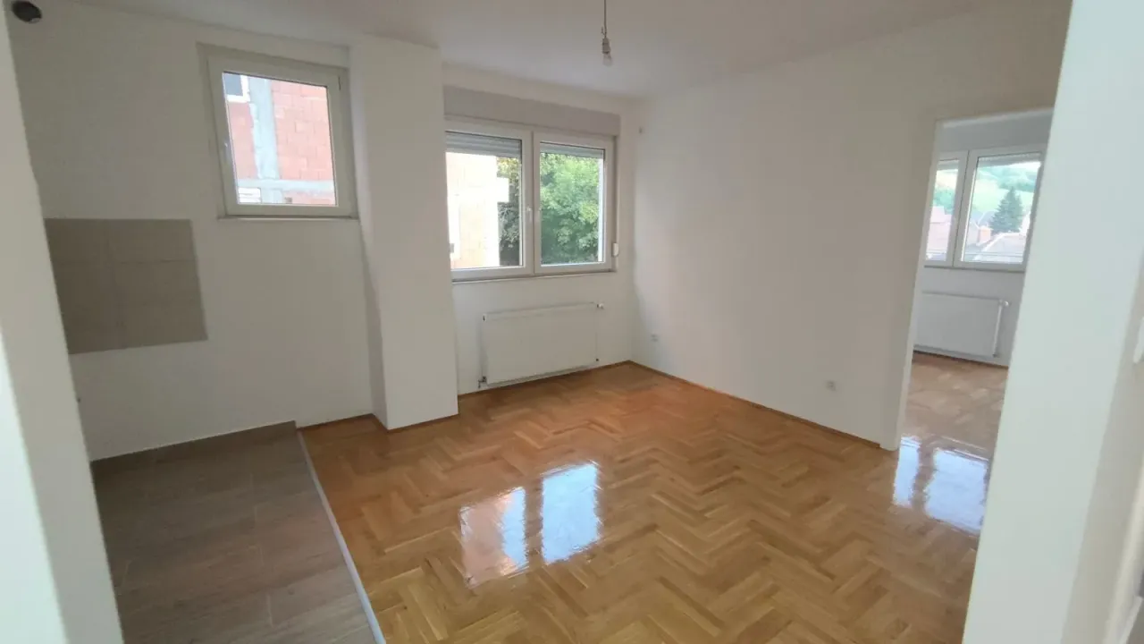 Sale, two bedroom apartment, 55m², Centar, Loznica