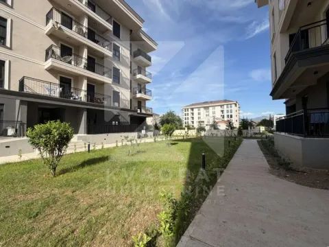 Rent, one bedroom apartment, 48m², Tološi, Podgorica - image 12