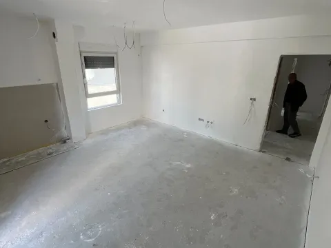 Sale, one bedroom apartment, 55m², Momišići, Podgorica - image 11