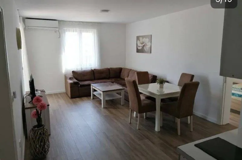 Prodaja, dvosoban stan, 74m², Dobra Voda, Bar