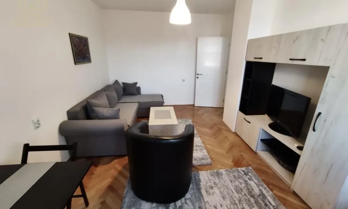 Prodaja, dvosoban stan, 43m², Niš, Srbija