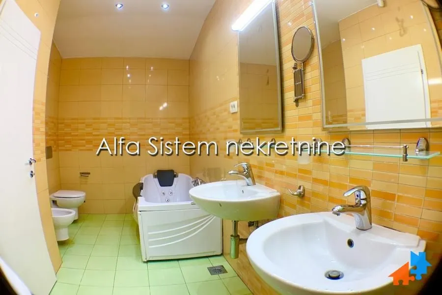 Sale, apartment, 157m², Đeram Pijaca, Beograd