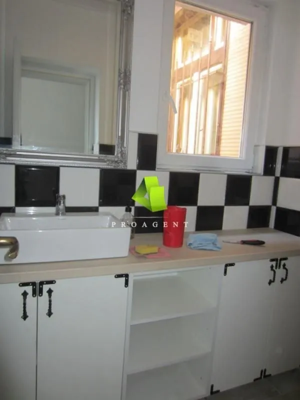 Rent, office space, 123m², Medijana, Niš