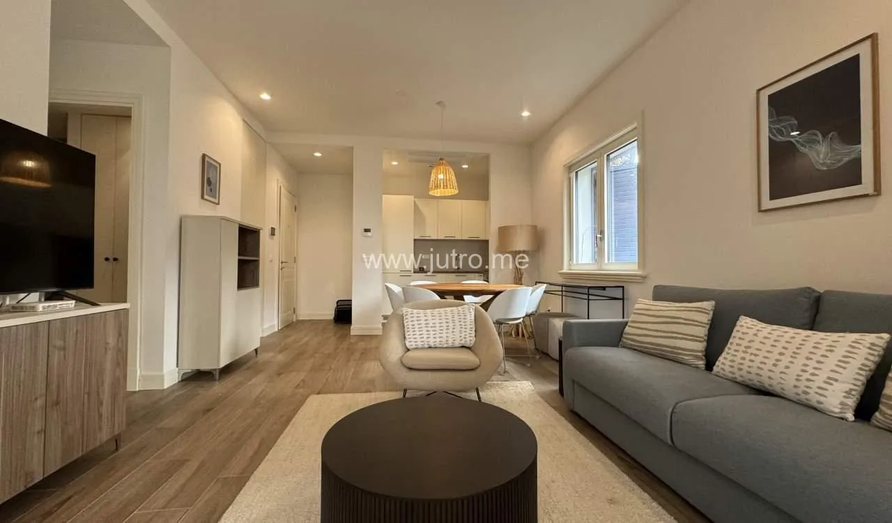 Prodaja, jednosoban stan, 56m², Tivat, Crna Gora