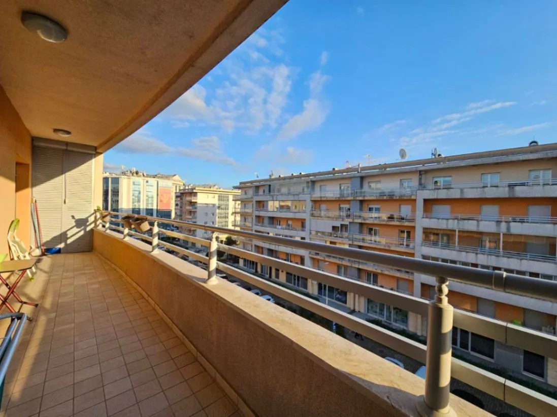 Izdavanje, dvosoban stan, 86m², City Kvart, Podgorica