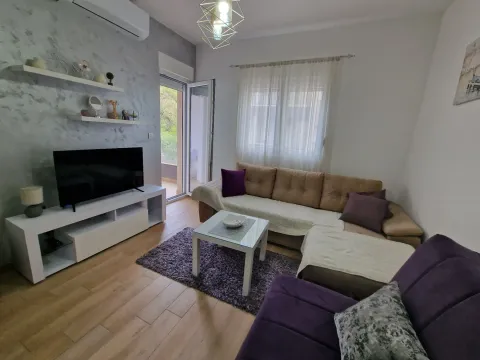 Izdavanje, garsonjera, 30m², Budva, Crna Gora - image 5