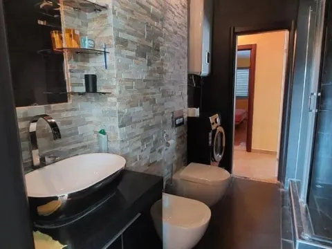 Prodaja, dvosoban stan, 128m², Kotor, Crna Gora - image 14