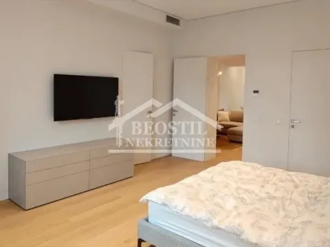 Prodaja, četvorosoban stan, 133m², Stari Grad, Beograd - image 10