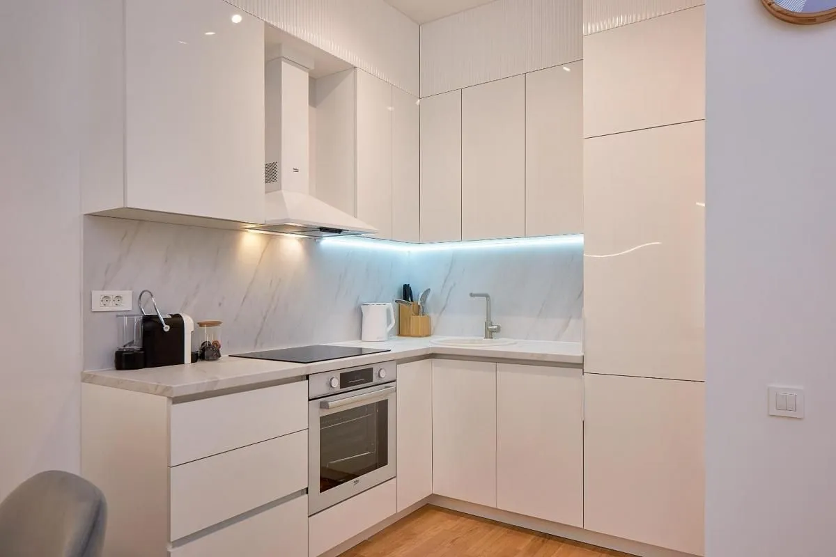 Rent, one bedroom apartment, 51m², Bečići, Budva