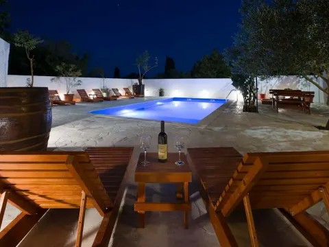 Rent, house, 110m², Tivat, Crna Gora - image 22