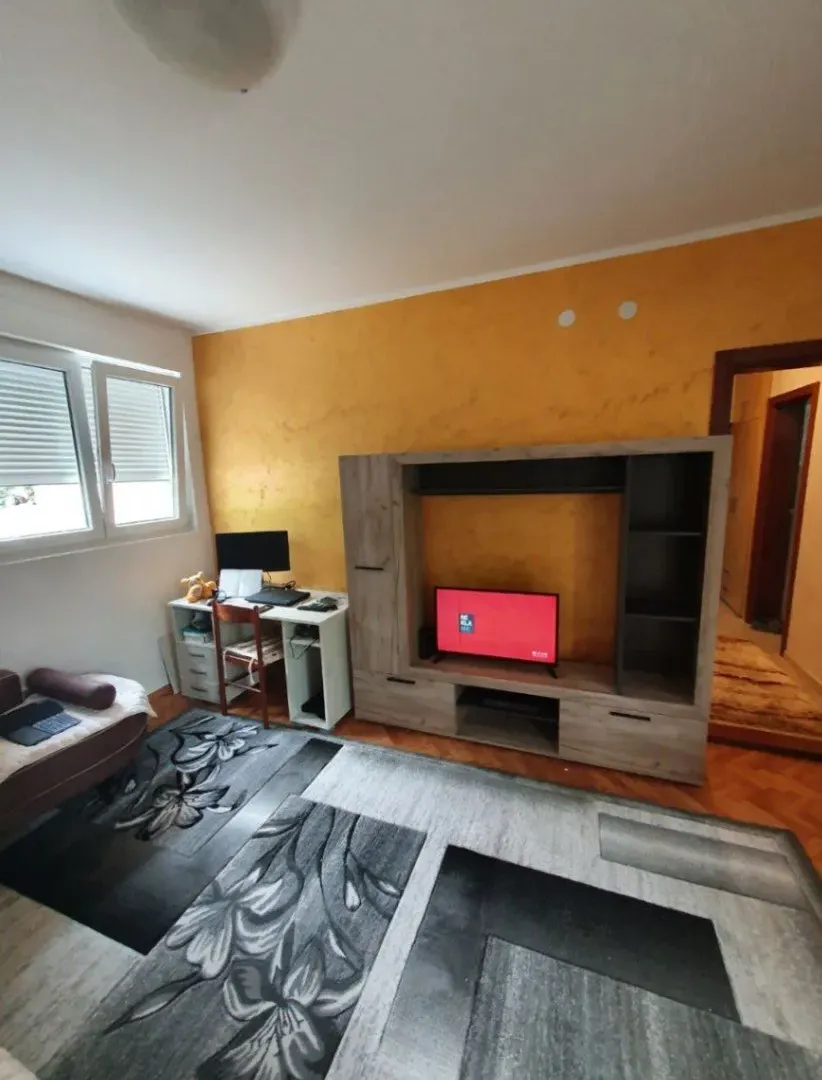 Izdavanje, dvosoban stan, 65m², Momišići, Podgorica