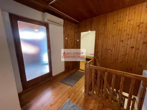 Izdavanje, trosoban stan, 70m², Stari Grad, Beograd - image 9