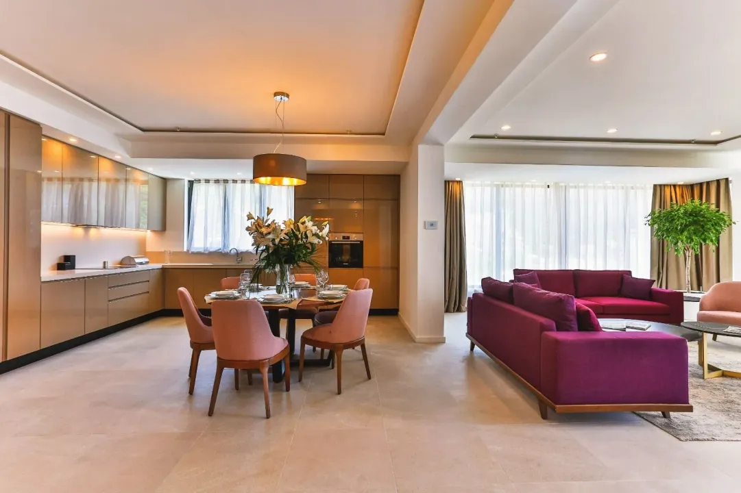 Sale, three bedroom apartment, 136m², Bečići, Budva