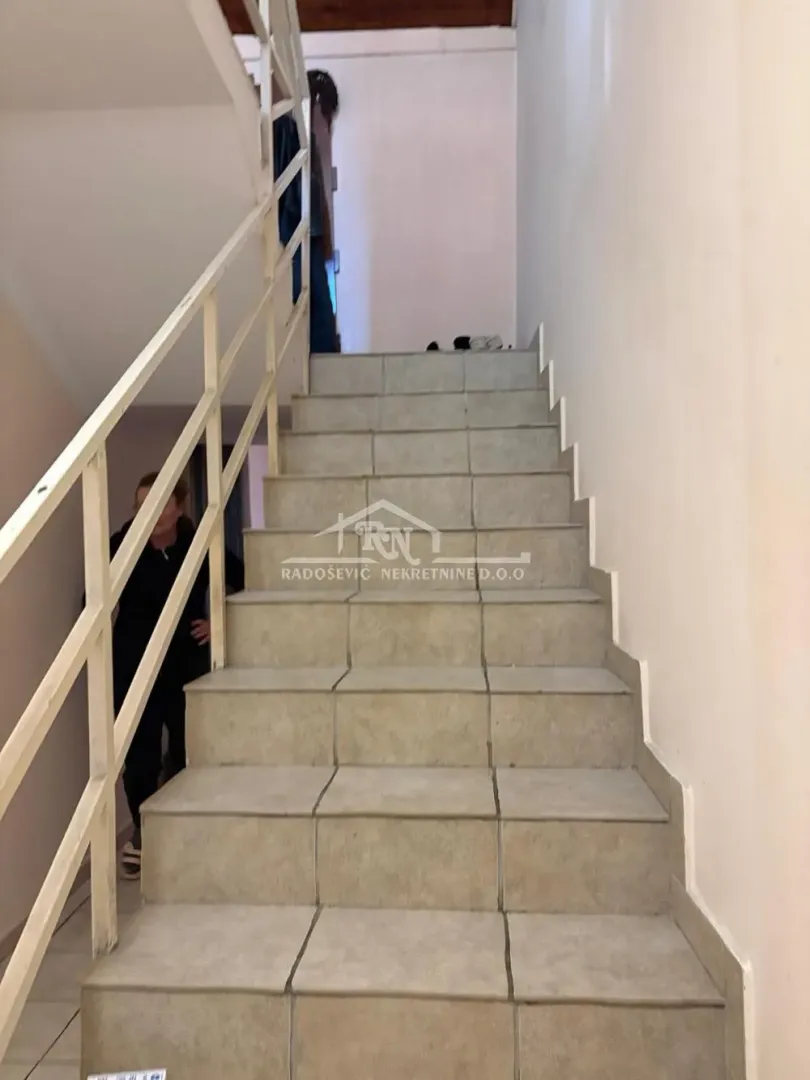 Sale, two bedroom apartment, 62m², Petlovo Brdo, Beograd