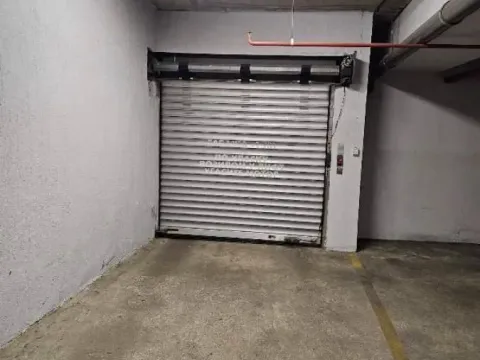 Sale, parking/garage, 12m², Kalenić Pijaca, Vračar Sve Podlokacije - image 3