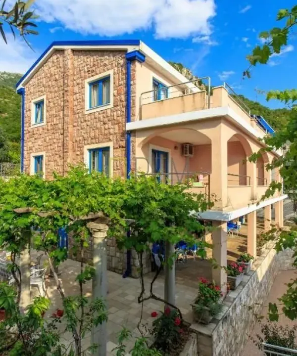 Sale, house, 600m², Sveti Stefan, Budva