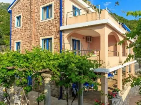 Prodaja, kuća, 600m², Sveti Stefan, Budva