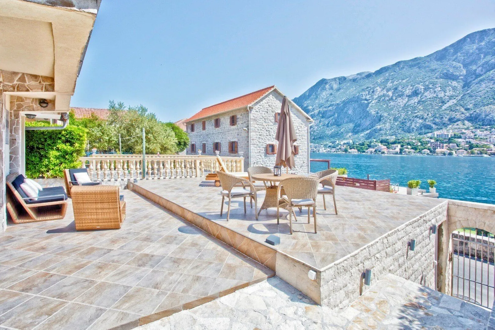 Prodaja, kuća, 200m², Muo, Kotor