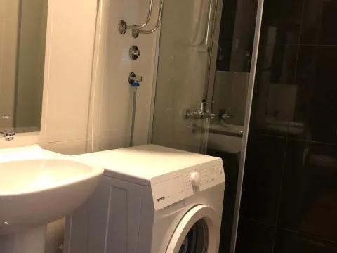 Prodaja, stan, 66m², Kotor, Crna Gora - image 3