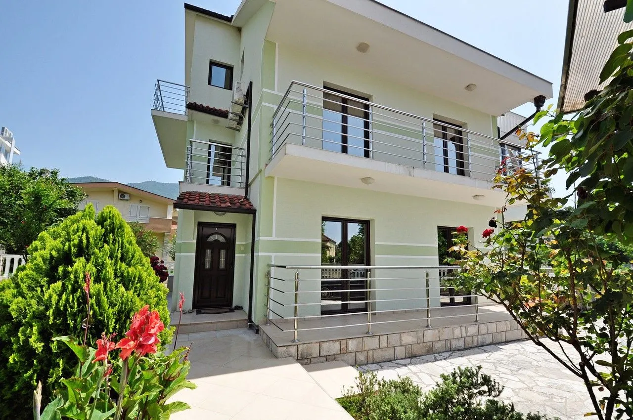Prodaja, kuća, 222m², Tivat, Crna Gora