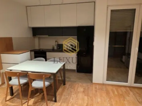 Stan in Dalmatinska ulica