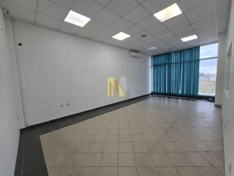 Rent, office space, 1500m², Sajlovo, Novi Sad Sve Podlokacije - image 13